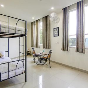 Mixed Dormitory Room